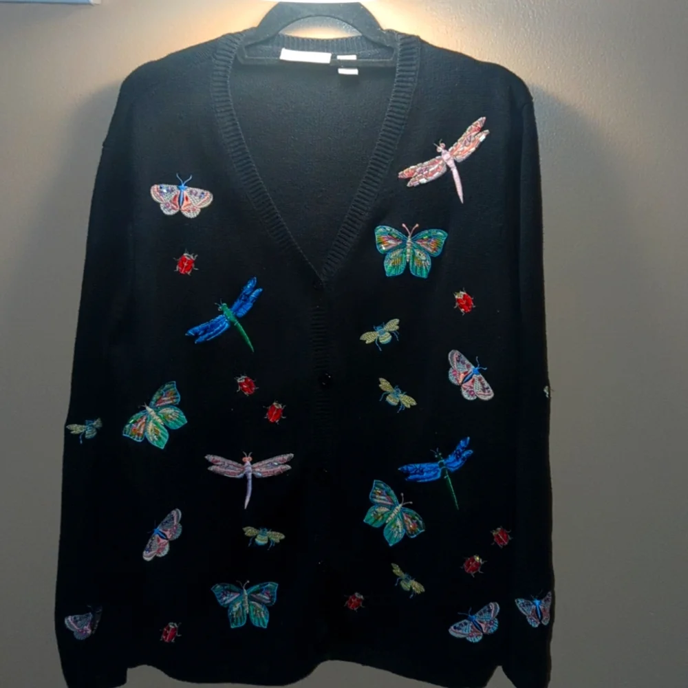 Cardigan - Picture 1 of 3